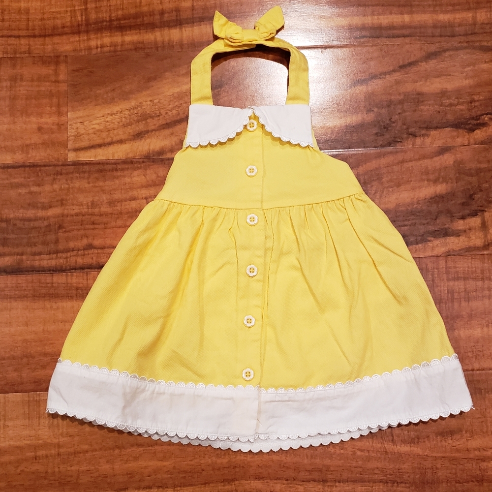 Gymboree NWT 12-18 months yellow halter dress with lace detail and daisy buttons